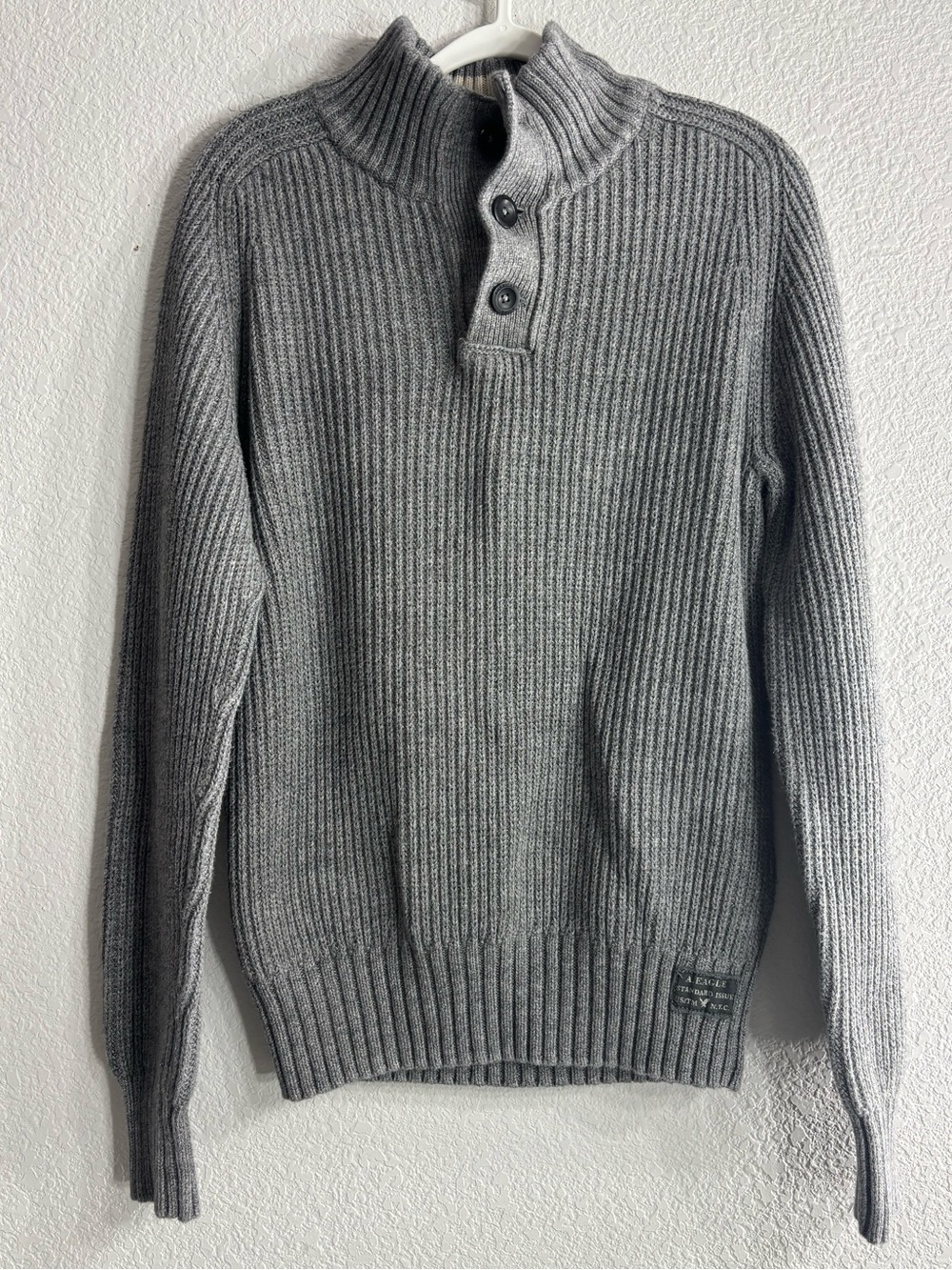 American Eagle Outfitters Henley Men's Gray knit Button Vintage Sweater S